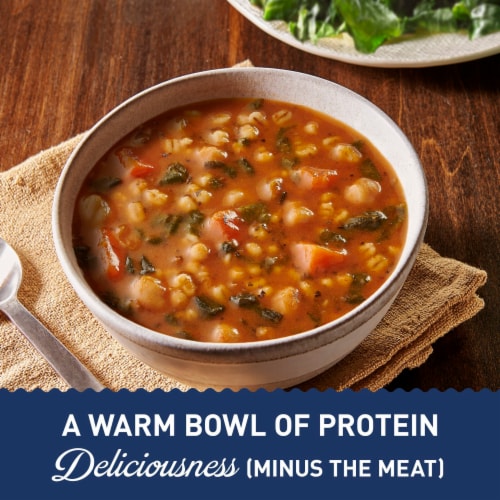 Progresso Protein Hearty Grain Vegetable Vegetarian Canned Soup Perspective: right
