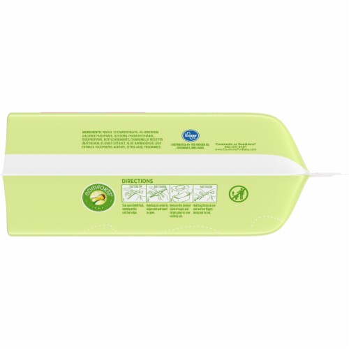 Comforts™ Clean & Fresh Scent Baby Wipes Perspective: right