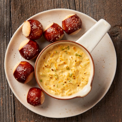 French's® Spicy Brown Mustard Perspective: right