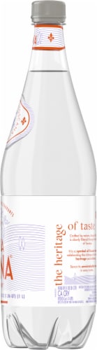Acqua Panna® Natural Spring Water Perspective: right