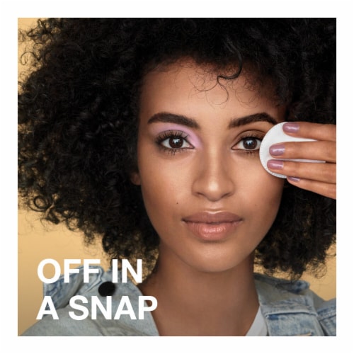 Maybelline New York Snapscara Pitch Black Washable Mascara Makeup Perspective: right