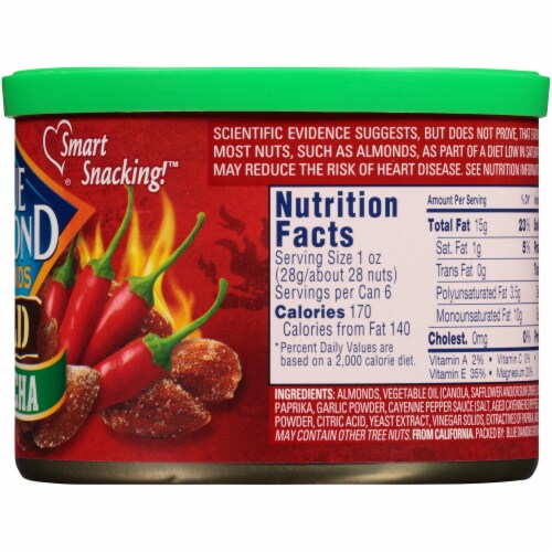 Blue Diamond® Bold Sriracha Almonds Perspective: right