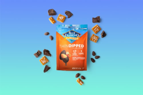 Blue Diamond® Thin Dipped Dark Chocolate Sea Salt Caramel Almonds Perspective: right