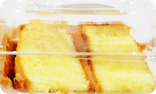 Dillons Bakery Caramel Iced Yellow Cake Slices Perspective: right