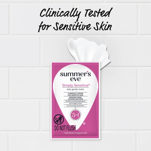 Summer's Eve Simply Sensitive 5 in 1 Daily Gentle Cloths 12 ea Perspective: right