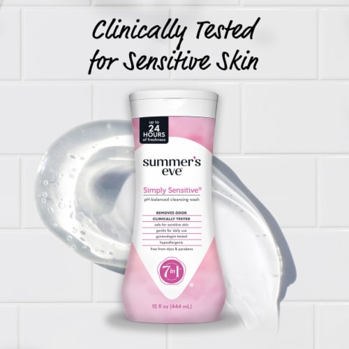 Summer's Eve Simply Sensitive Daily Gentle Wash 15 fl oz Perspective: right