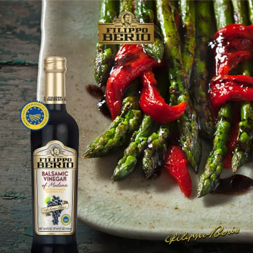 Filippo Berio® Balsamic Vinegar of Modena Perspective: right