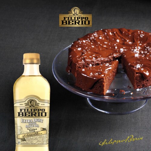 Filippo Berio Extra Light Tasting Olive Oil Perspective: right