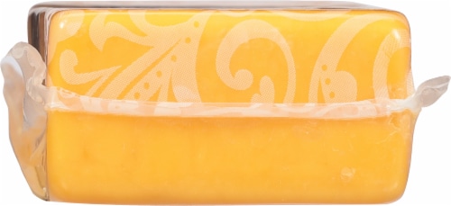 Boar's Head Vermont Cheddar Cheese Perspective: right