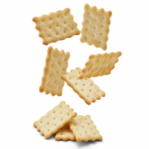 Chicken in a Biskit Original Baked Crackers Perspective: right