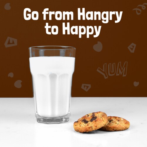 Chips Ahoy! Chunky White Fudge Chocolate Chip Cookies Perspective: right