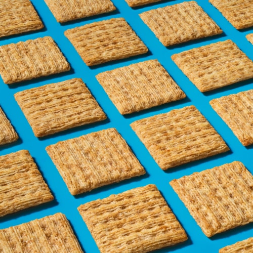 Triscuit Hint of Sea Salt Whole Grain Vegan Crackers Perspective: right