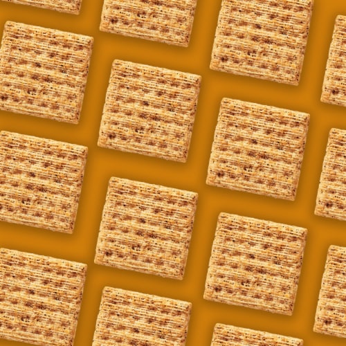 Triscuit Smoked Gouda Whole Grain Wheat Crackers Perspective: right