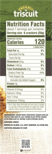 Triscuit Organic Cracked Pepper & Olive Oil Crackers Perspective: right