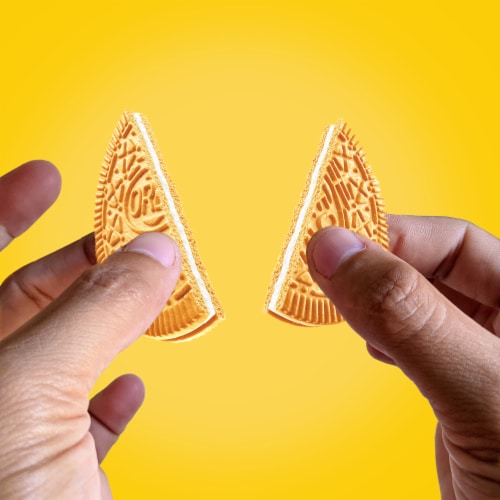 OREO Thins Golden Sandwich Cookies Family Size Perspective: right