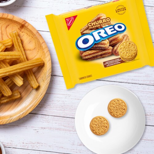 Oreo Churro Creme Sandwich Cookies Perspective: right