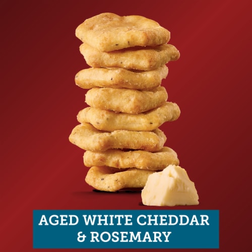 Sargento® Cheese Bakes Aged White Cheddar and Rosemary Crackers Perspective: right