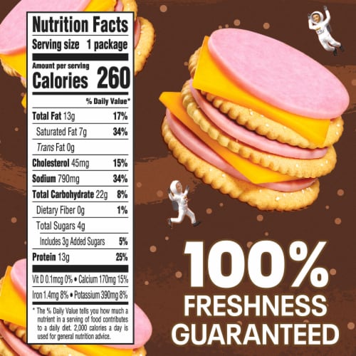 Lunchables Ham & Cheddar Cheese with Crackers Snack Kit Perspective: right