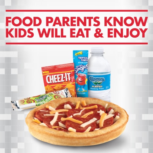 Lunchables Uploaded Ultimate Deep Dish Pizza with Pepperoni Perspective: right