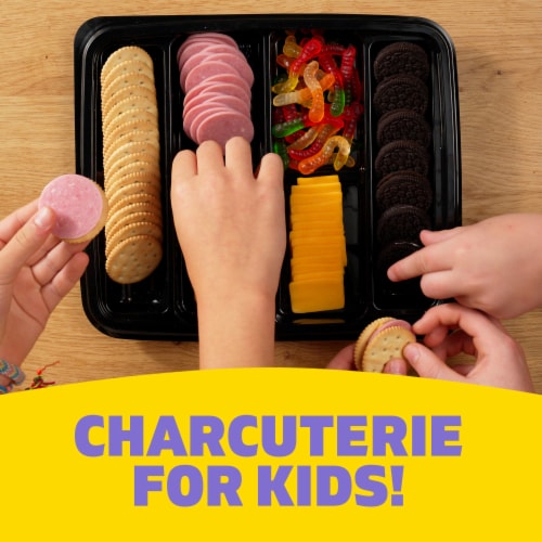Lunchables Shareables Ham & Cheddar with Crackers, Chocolate Creme Cookies and Gummy Worms Perspective: right