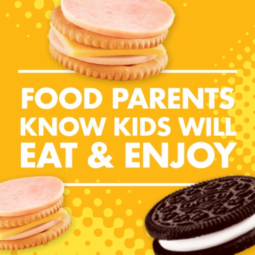 Lunchables Turkey & American Cheese Cracker Stackers Snack Kit with Chocolate Sandwich Cookies Perspective: right