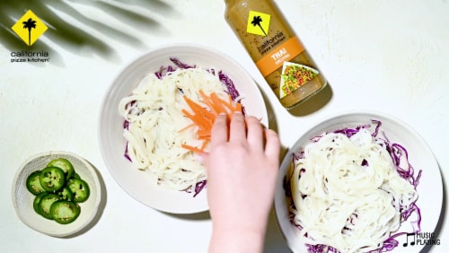 California Pizza Kitchen® Thai Dressing Perspective: right