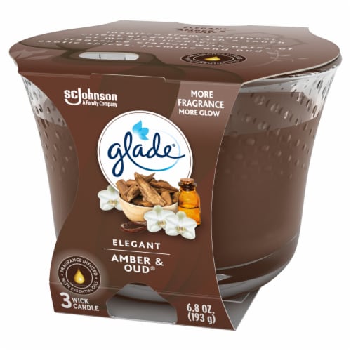 Glade Elegant Amber & Oud 3 Wick Scented Candle Perspective: right