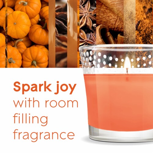 Glade® Limited Edition Pumpkin Spice Things Up Candle Perspective: right
