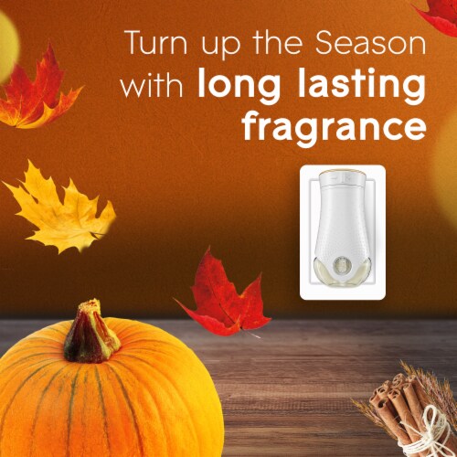 Glade® Limited Edition Pumpkin Spice It Up Plug In Oil Perspective: right