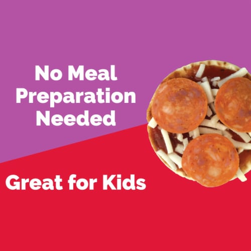 Armour LunchMakers Pepperoni Pizza Meal Kit with Candy Bar Perspective: right