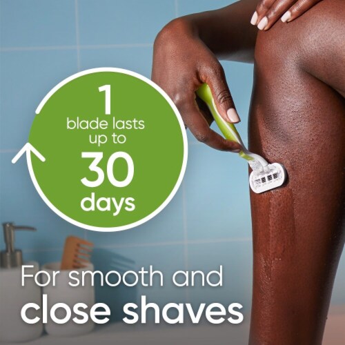 Venus Extra Smooth Women's Razor Handle + Refills Value Pack Perspective: right