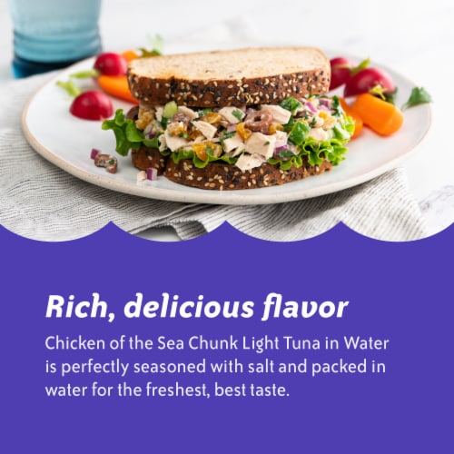 Chicken of the Sea Chunk Light Tuna in Water Perspective: right