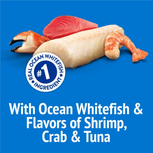 Purina Party Mix Beachside-Shrimp Crab & Tuna Cat Treat Perspective: right