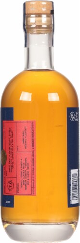 Ten To One Caribbean Dark Rum Perspective: right