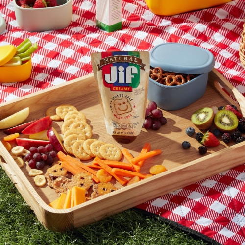 Jif Natural Squeeze Creamy Peanut Butter Spread Pouch Perspective: right