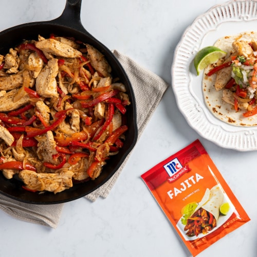 McCormick Fajita Seasoning Mix Perspective: right
