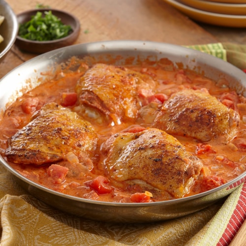McCormick Gourmet All Natural Hot Hungarian Paprika Perspective: right