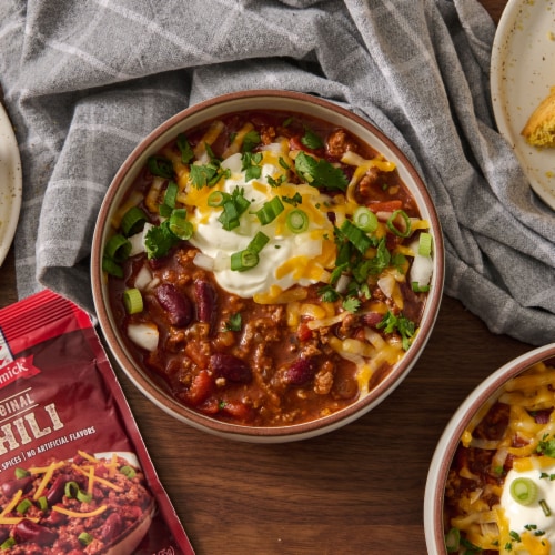 McCormick® Original Chili Seasoning Mix Perspective: right