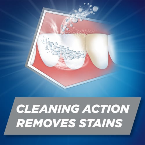 Aquafresh Extreme Clean Whitening Action Fluoride Cavity Protection Toothpaste Perspective: right