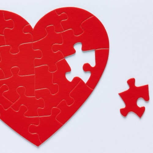 Papyrus Heart Puzzle Greeting Card Perspective: right