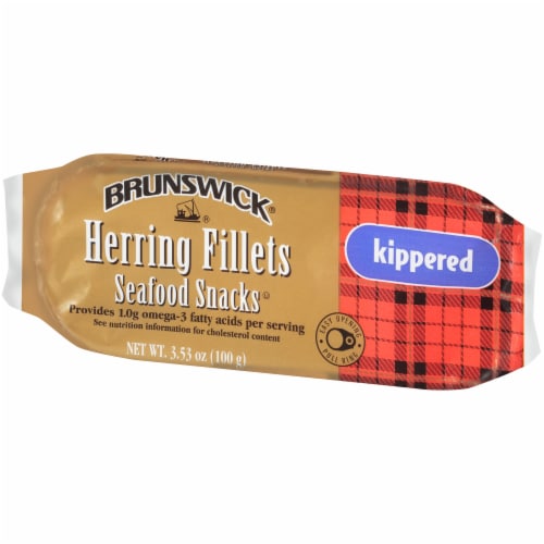 Brunswick Kippered Herring Fillets Seafood Snacks Perspective: right