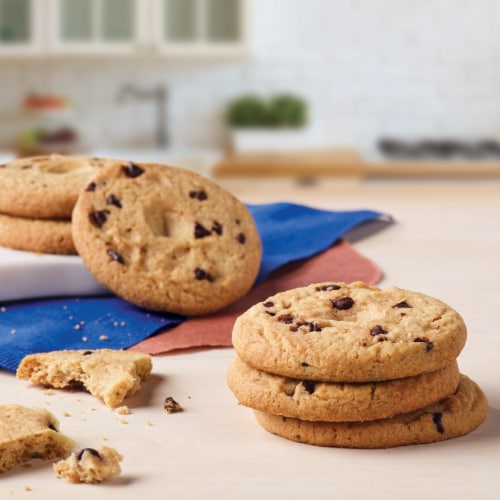 Voortman Bakery® Perfectly Sweet Chocolate Chip Cookies Perspective: right