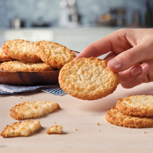 Voortman Bakery® Perfectly Sweet Coconut Cookies Perspective: right