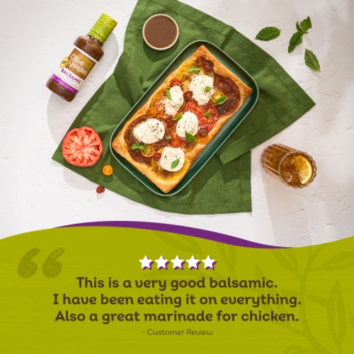 Olive Garden Balsamic Vinaigrette Perspective: right