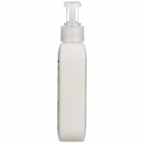 Neutrogena Naturals Fresh Cleansing + Makeup Remover Perspective: right