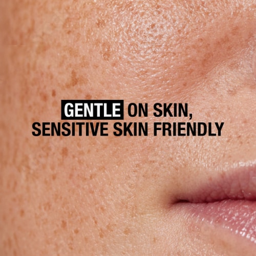 Neutrogena Night Calming Makeup Remover Face Wipes Remove Sweat Sunscreen & Waterproof Makeup Perspective: right