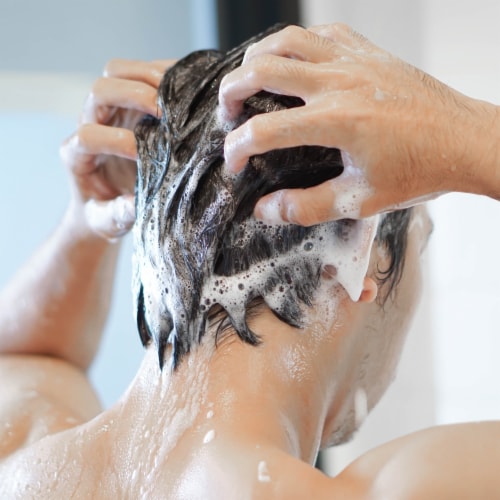 Neutrogena T/Sal Therapeutic Shampoo for Scalp Build-Up Control with 3% Salicylic Acid Perspective: right