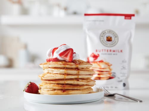 King Arthur Flour Buttermilk Pancake Mix Perspective: right