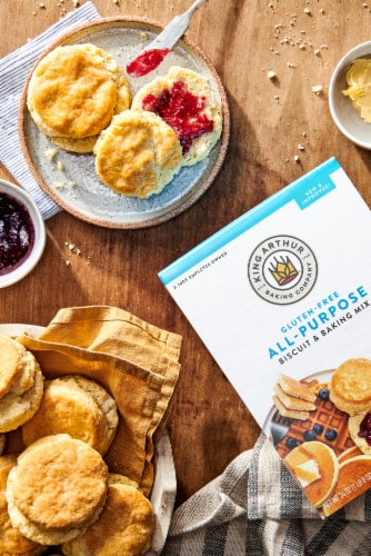 King Arthur, Gluten Free All-Purpose Baking Mix, Non-GMO Project Verified, Certified Kosher Perspective: right