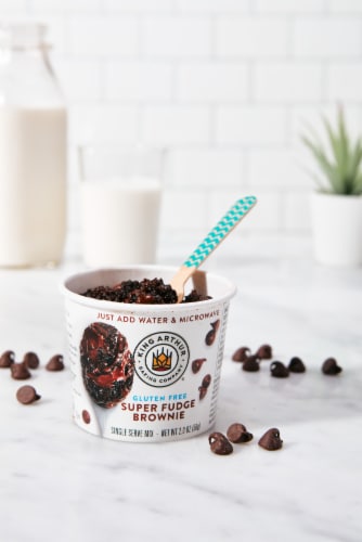 King Arthur Flour Gluten Free Single Serve Super Fudge Brownie Mix Perspective: right